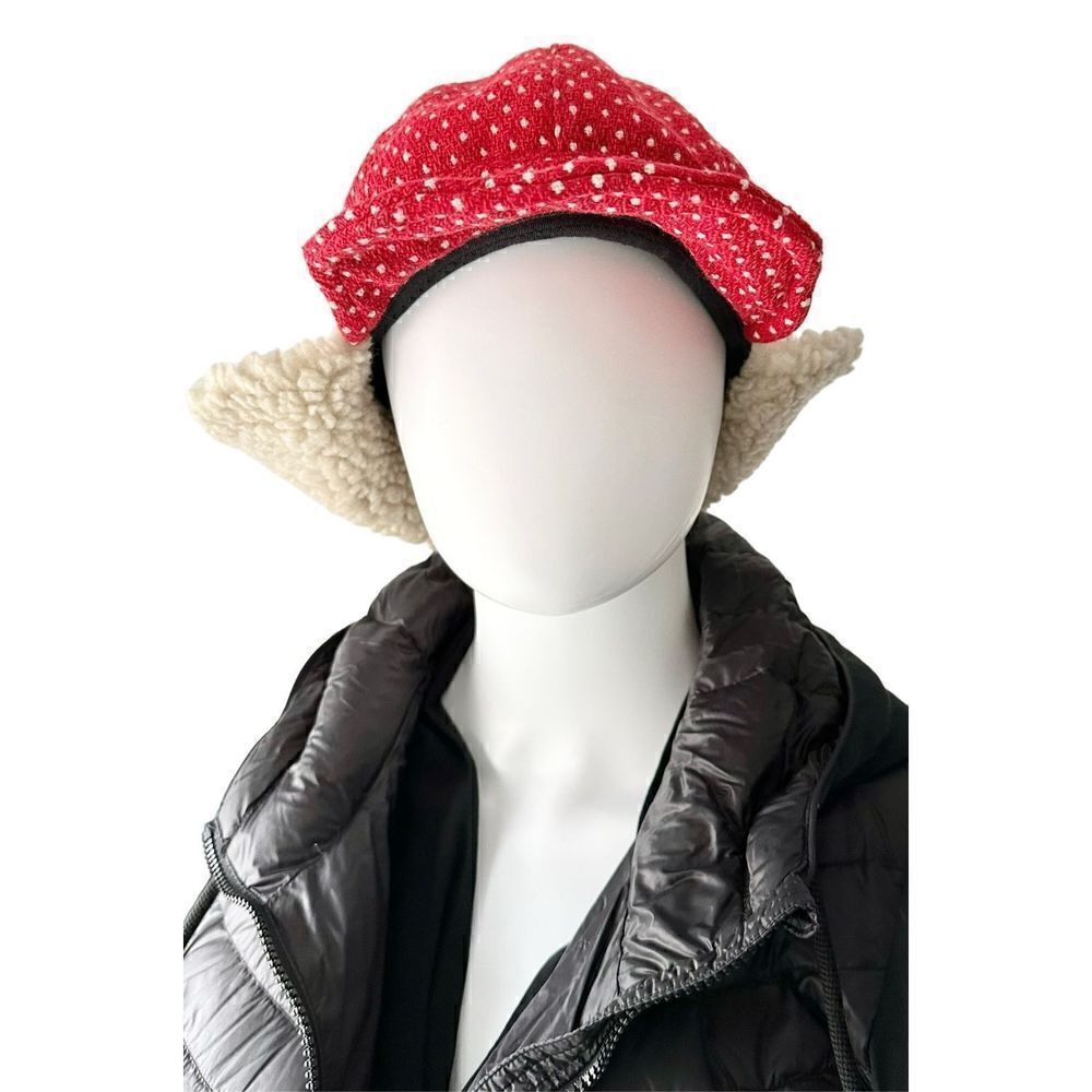 Women’s Hat with Earflaps, OS